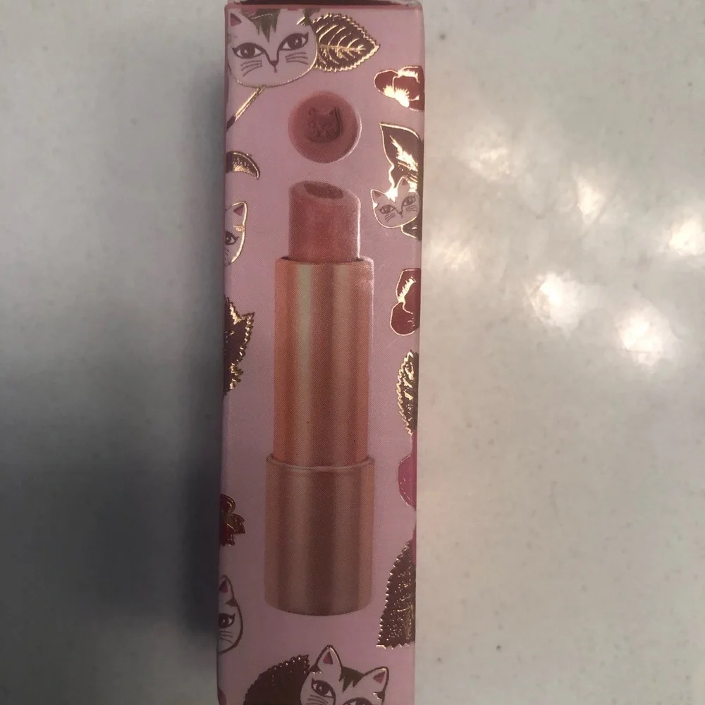 WINKY LUX Pink Floral Face So Whipped Luxury Primer and Pawsh Lipstick Duo